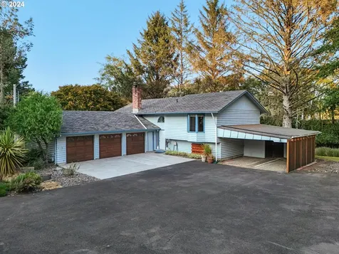 90209 Manion Drive Warrenton OR 97146