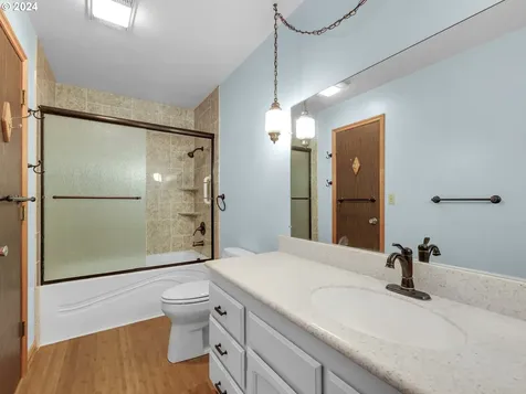 90209 Manion Drive Warrenton OR 97146