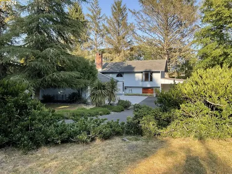 90209 Manion Drive Warrenton OR 97146