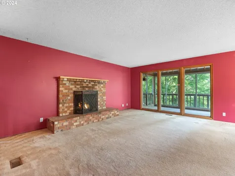 90209 Manion Drive Warrenton OR 97146