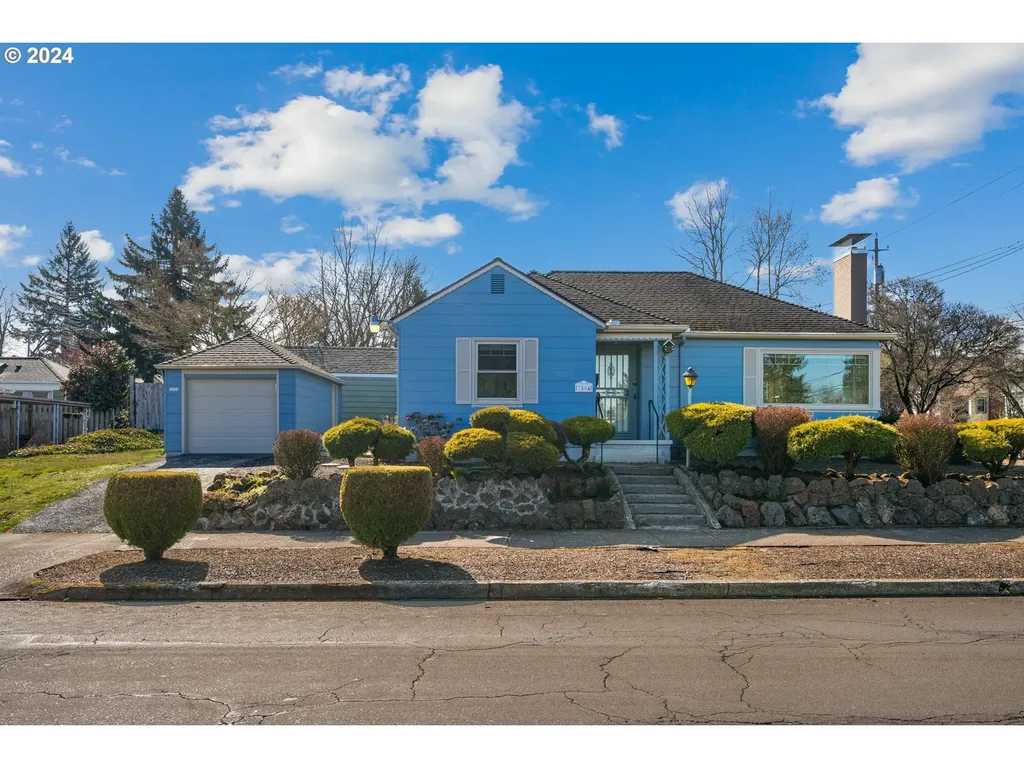 3504 Ne Alberta Court Portland OR 97211