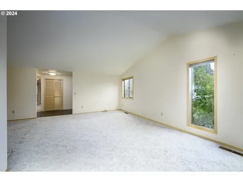 2202 NW Saint Andrews Drive Mcminnville OR 97128