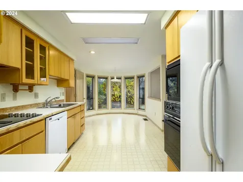 2202 NW Saint Andrews Drive Mcminnville OR 97128
