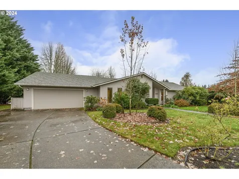 2202 NW Saint Andrews Drive Mcminnville OR 97128