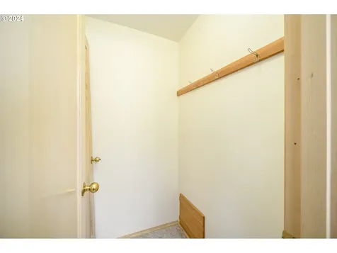 2202 NW Saint Andrews Drive Mcminnville OR 97128