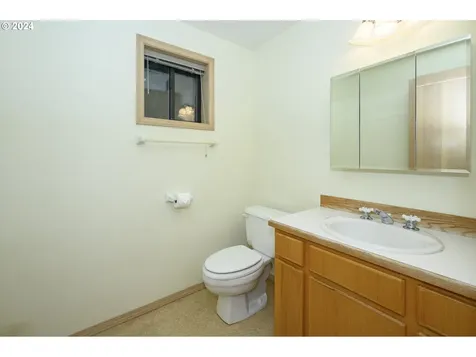 2202 NW Saint Andrews Drive Mcminnville OR 97128