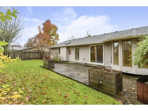 2202 NW Saint Andrews Drive Mcminnville OR 97128