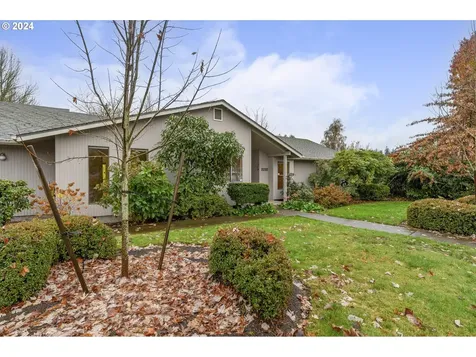 2202 NW Saint Andrews Drive Mcminnville OR 97128