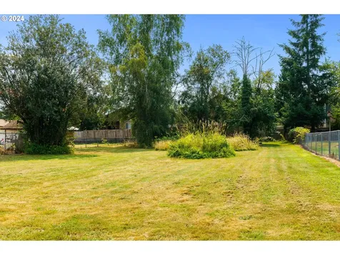 4722 SE Chase Road Gresham OR 97080