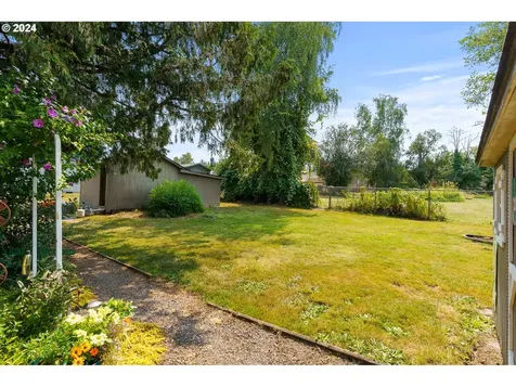 4722 SE Chase Road Gresham OR 97080