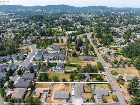 4722 SE Chase Road Gresham OR 97080