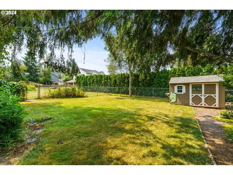 4722 SE Chase Road Gresham OR 97080