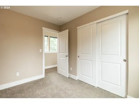 5333 SE Lambert Street Portland OR 97206
