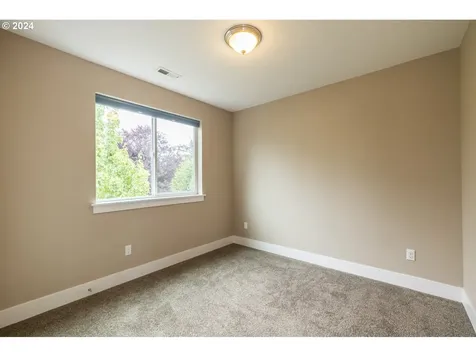 5333 SE Lambert Street Portland OR 97206