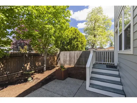 5333 SE Lambert Street Portland OR 97206