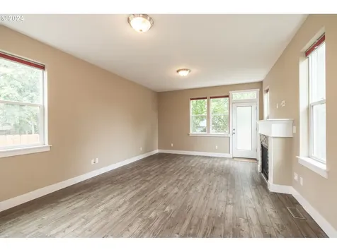 5333 SE Lambert Street Portland OR 97206