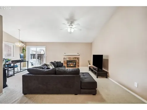 4628 SE Powell Butte Parkway Portland OR 97236