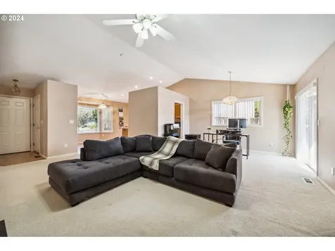 4628 SE Powell Butte Parkway Portland OR 97236