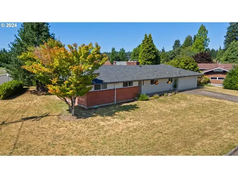 1617 Ne Ione Loop Camas WA 98607