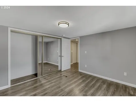 5885 NE Jacobson Street Hillsboro OR 97124
