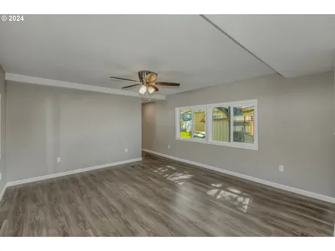 5885 NE Jacobson Street Hillsboro OR 97124