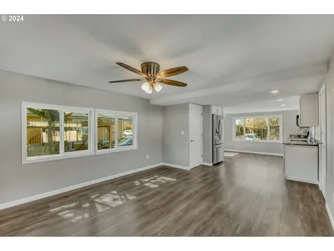 5885 NE Jacobson Street Hillsboro OR 97124