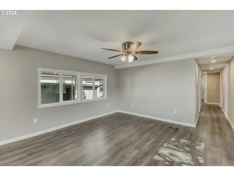 5885 NE Jacobson Street Hillsboro OR 97124
