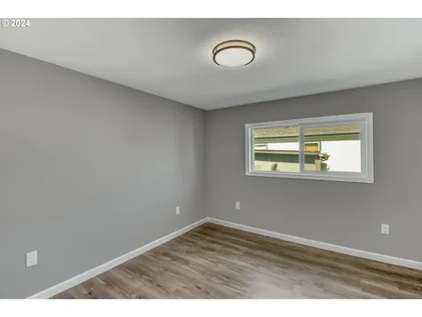 5885 NE Jacobson Street Hillsboro OR 97124