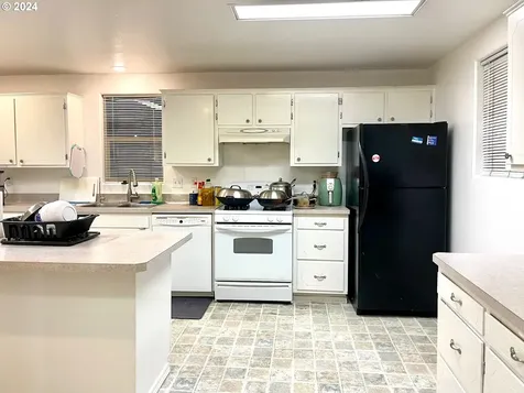 28597 Santiam Highway Sweet Home OR 97386