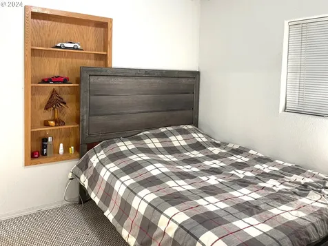 28597 Santiam Highway Sweet Home OR 97386