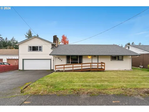 805 N 16th Avenue Kelso WA 98626
