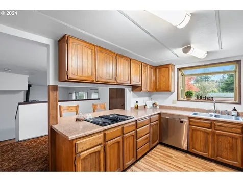 805 N 16th Avenue Kelso WA 98626