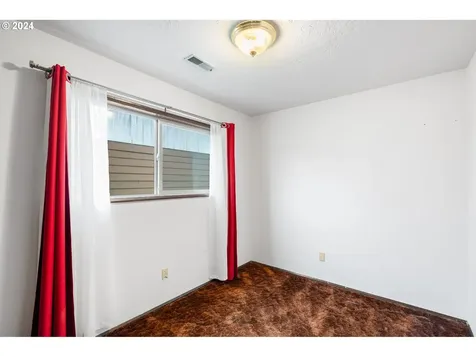 805 N 16th Avenue Kelso WA 98626