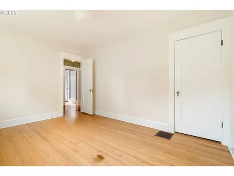 3234 SE Ankeny Street Portland OR 97214