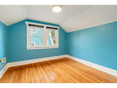 3234 SE Ankeny Street Portland OR 97214