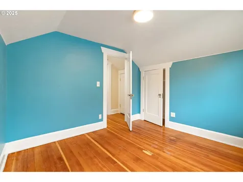 3234 SE Ankeny Street Portland OR 97214