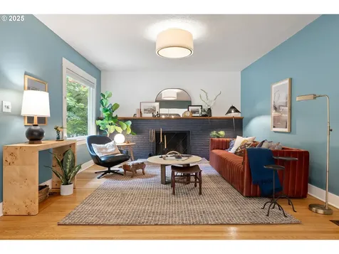 3234 SE Ankeny Street Portland OR 97214