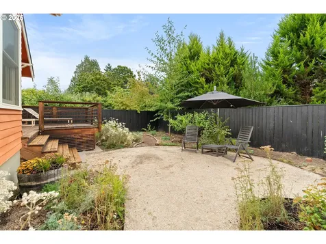 3234 SE Ankeny Street Portland OR 97214