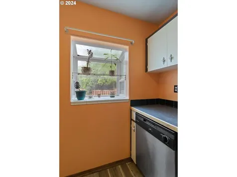 3707 Se 168th Avenue Portland OR 97236