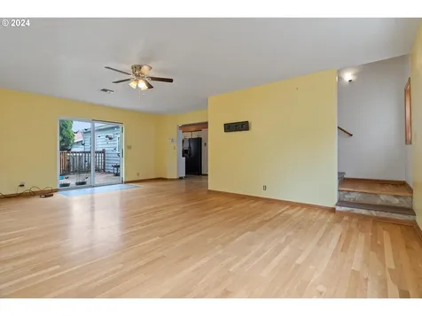 3707 Se 168th Avenue Portland OR 97236