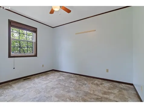 3707 Se 168th Avenue Portland OR 97236