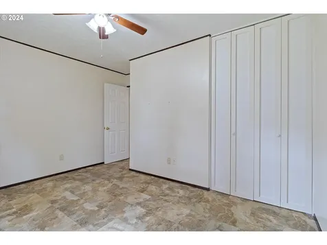 3707 Se 168th Avenue Portland OR 97236