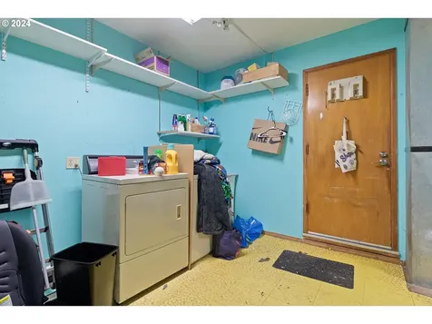 3707 Se 168th Avenue Portland OR 97236