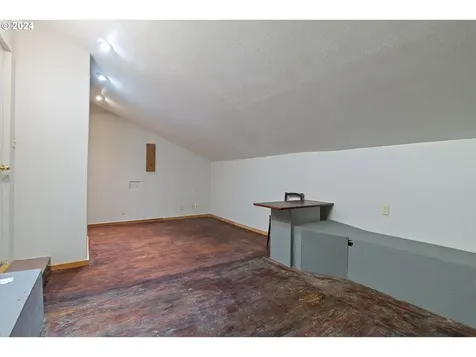 3707 Se 168th Avenue Portland OR 97236