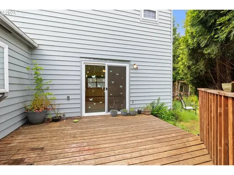 3707 Se 168th Avenue Portland OR 97236