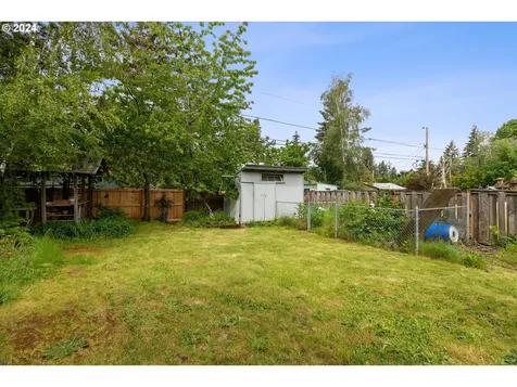 3707 Se 168th Avenue Portland OR 97236