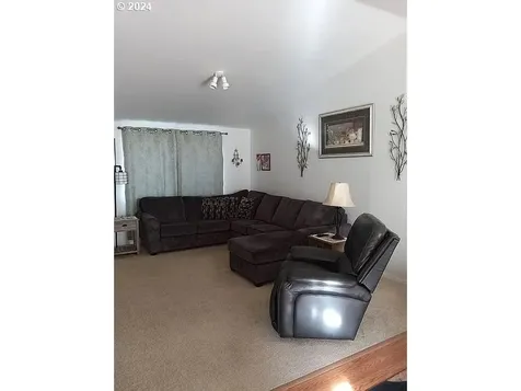 2310 Coastal Highlands Drive Florence OR 97439