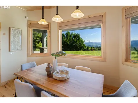 1470 Catalina Lane White Salmon WA 98672