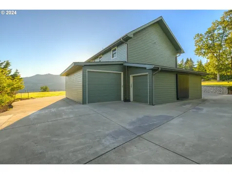 1470 Catalina Lane White Salmon WA 98672