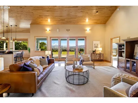 1470 Catalina Lane White Salmon WA 98672